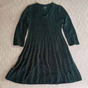 Emerald Green Cable-Knit V-Neck Long Sleeve Dress